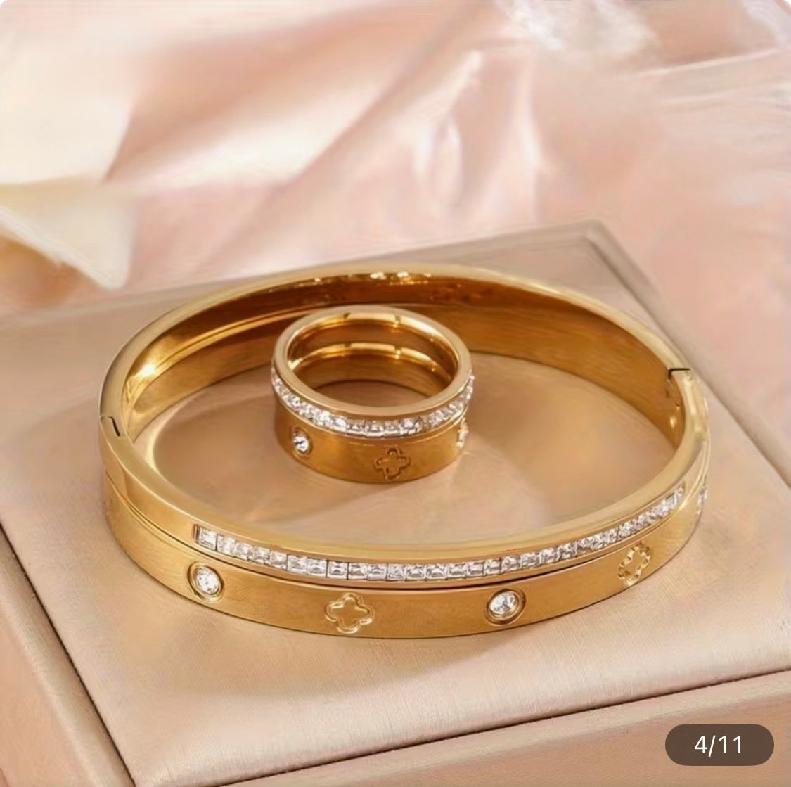 Jewelry Description and Styling